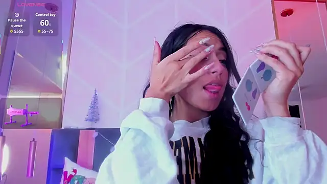 MadyJackson online show from 12/15/25, 11:47