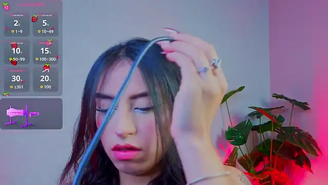 Snapshot of MadyJackson chatting on 06/15/26, 12:51 MadyJackson online show from 06/15/26, 12:51