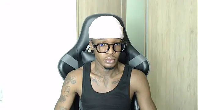 Snapshot of asaapr chatting on 12/11/24, 03:02 asaapr online show from 12/11/24, 03:02