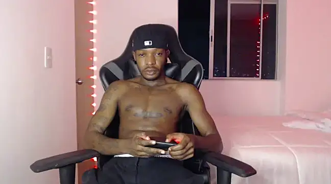 Snapshot of asaapr chatting on 01/18/25, 06:56 asaapr online show from 01/18/25, 06:56