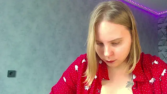 Thalia  Star online show from 02/01/25, 01:30