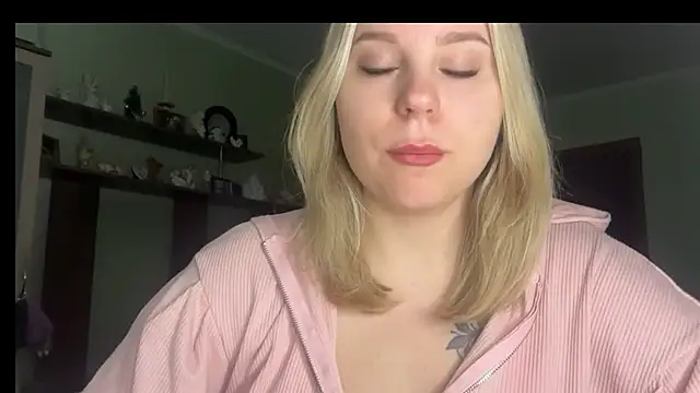 Thalia  Star online show from 03/20/26, 05:23