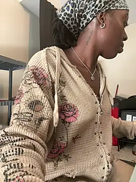 choclatepeaach online show from 04/07/26, 06:19