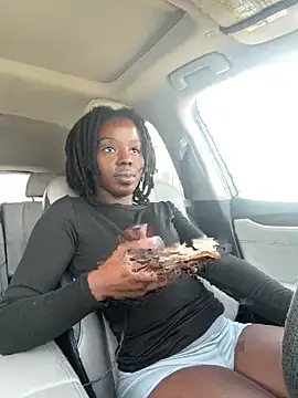 choclatepeaach online show from 04/13/26, 05:51