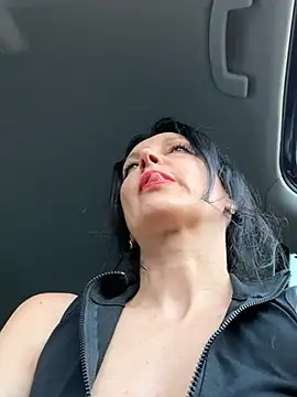 Snapshot of -OLYA- chatting on 03/18/25, 04:59 -OLYA- online show from 03/18/25, 04:59