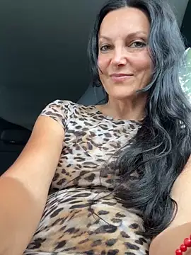 Snapshot of -OLYA- chatting on 09/17/25, 12:40 -OLYA- online show from 09/17/25, 12:40