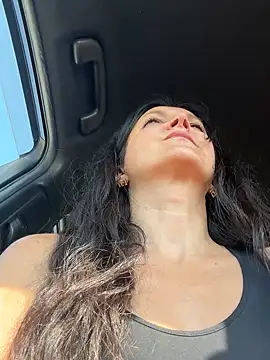 Snapshot of -OLYA- chatting on 10/17/25, 10:18 -OLYA- online show from 10/17/25, 10:18