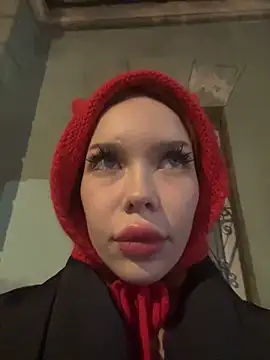 Snapshot of babydolll chatting on 01/06/25, 04:34 babydolll online show from 01/06/25, 04:34