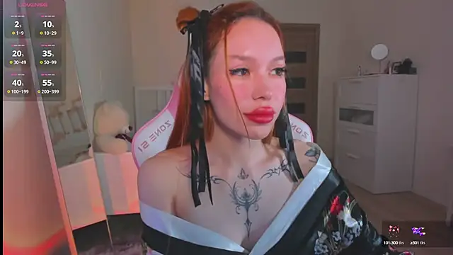 Snapshot of babydolll chatting on 02/02/25, 02:02 babydolll online show from 02/02/25, 02:02