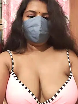 Snapshot of Dr_Chhaya chatting on 07/13/26, 05:10 Dr Chhaya online show from 07/13/26, 05:10