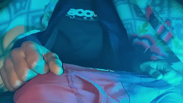 Snapshot of scmylife chatting on 11/28/25, 08:44 scmylife online show from 11/28/25, 08:44