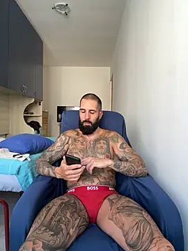 Snapshot of Gioeltoro89 chatting on 06/20/26, 03:15 Gioeltoro89 online show from 06/20/26, 03:15