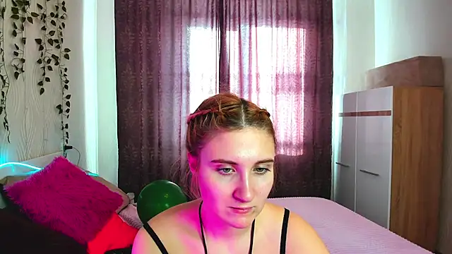 Miss Elsa  online show from 02/15/25, 06:55