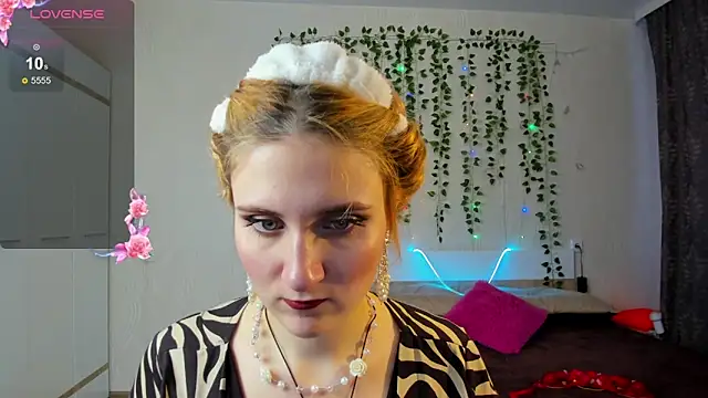 Miss Elsa  online show from 03/08/25, 01:50