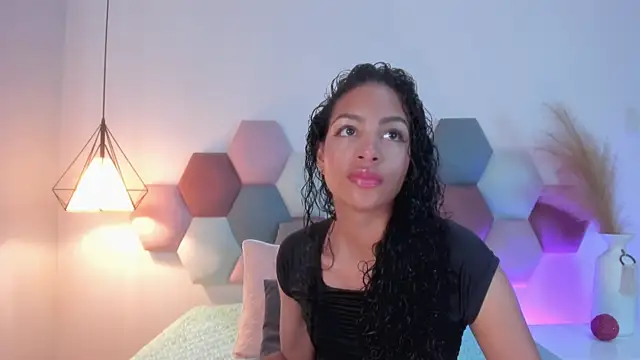 Snapshot of AntonellaHall_ chatting on 02/17/25, 12:16 AntonellaHall online show from 02/17/25, 12:16