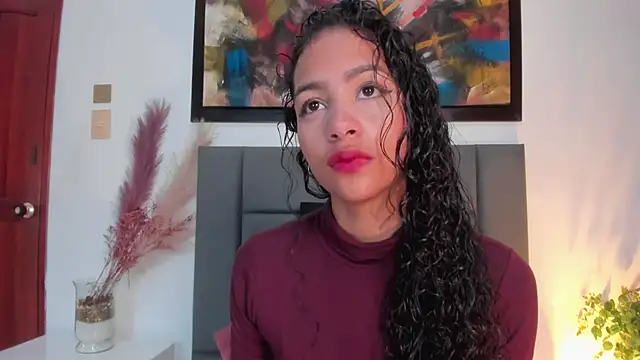 Snapshot of AntonellaHall_ chatting on 03/14/25, 01:02 AntonellaHall online show from 03/14/25, 01:02