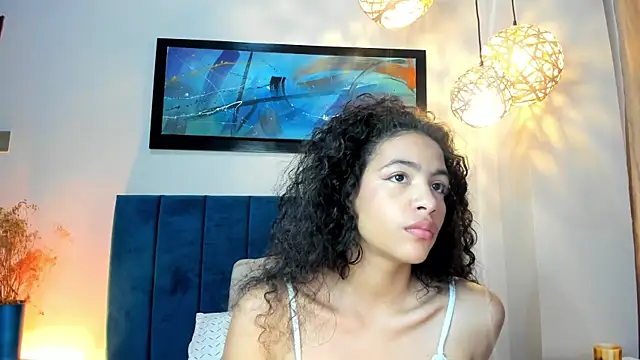 Snapshot of AntonellaHall_ chatting on 10/18/25, 12:17 AntonellaHall online show from 10/18/25, 12:17