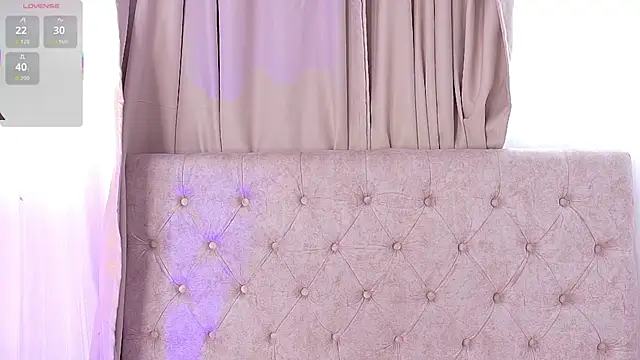 Alyssa jones online show from 11/05/25, 01:55