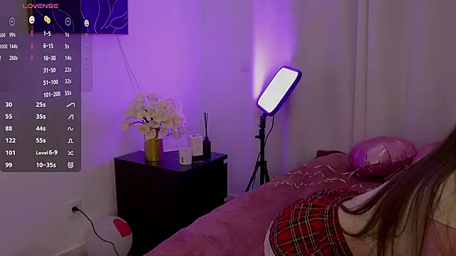 Lilly Colins online show from 02/24/25, 03:53