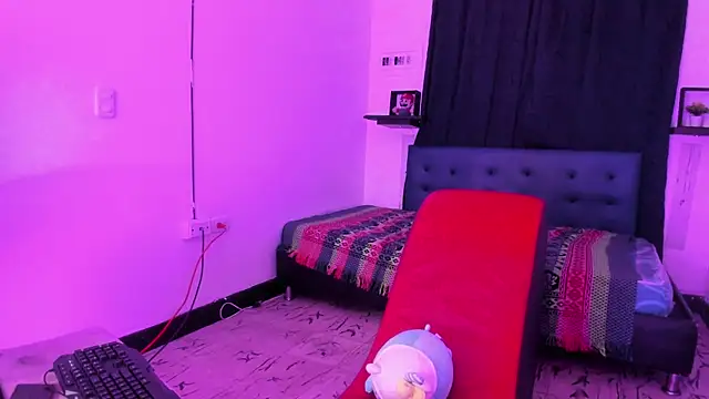 Snapshot of Camila_TransGirl chatting on 03/01/25, 07:30 Camila TransGirl online show from 03/01/25, 07:30