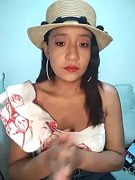 Snapshot of cami_victoria chatting on 02/13/25, 07:21 cami victoria online show from 02/13/25, 07:21