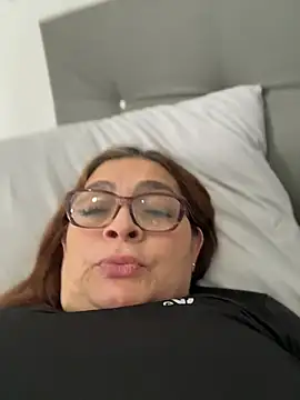 AntonellaAlondra4 online show from 04/21/26, 02:01