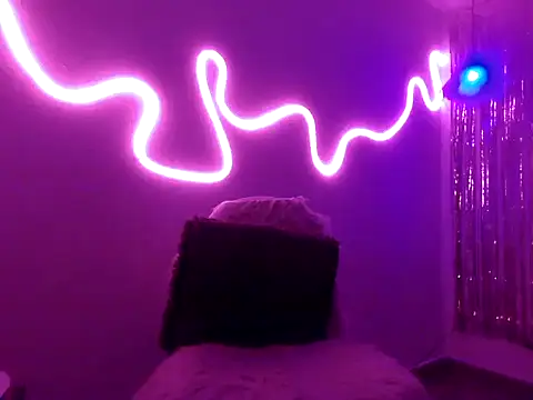 princesskitty111 online show from 12/06/24, 02:02