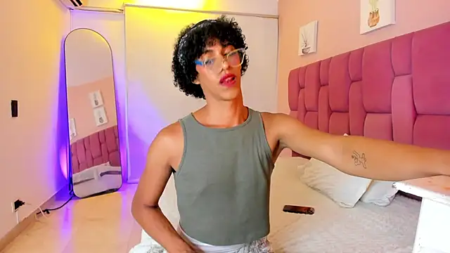 APRILL FOXX online show from 10/07/25, 08:50