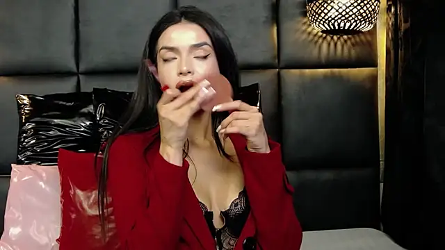 Snapshot of BlairBadgley chatting on 11/12/25, 12:22 BlairBadgley online show from 11/12/25, 12:22