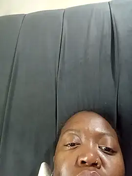 Snapshot of slimcate91 chatting on 10/19/25, 09:37 slimcate91 online show from 10/19/25, 09:37