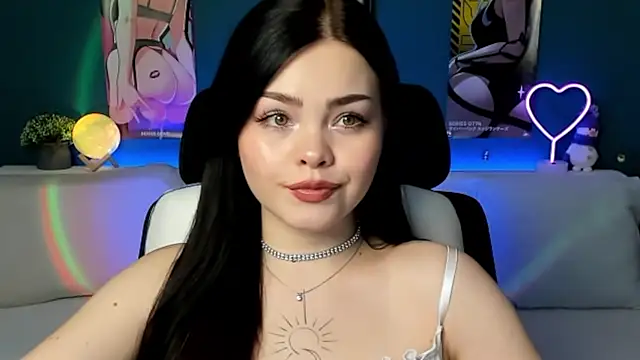 Snapshot of AkiraKatsu chatting on 12/23/24, 05:54 AkiraKatsu online show from 12/23/24, 05:54