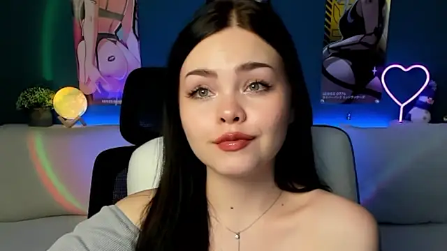 Snapshot of AkiraKatsu chatting on 12/27/24, 08:39 AkiraKatsu online show from 12/27/24, 08:39