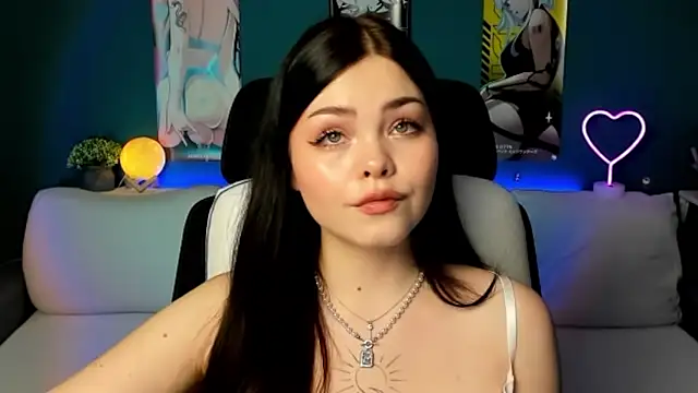 Snapshot of AkiraKatsu chatting on 01/17/25, 01:13 AkiraKatsu online show from 01/17/25, 01:13