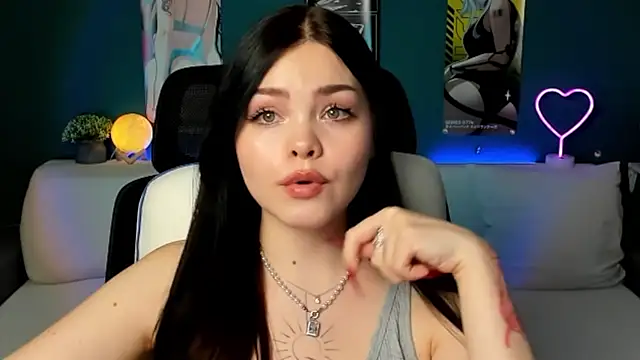 Snapshot of AkiraKatsu chatting on 01/20/25, 08:18 AkiraKatsu online show from 01/20/25, 08:18