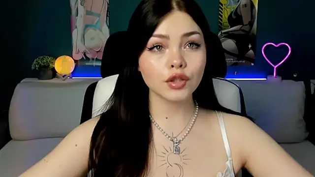 Snapshot of AkiraKatsu chatting on 01/31/25, 05:32 AkiraKatsu online show from 01/31/25, 05:32