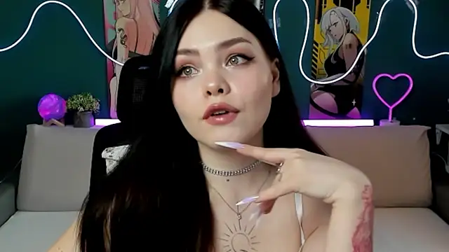 Snapshot of AkiraKatsu chatting on 02/20/25, 02:02 AkiraKatsu online show from 02/20/25, 02:02