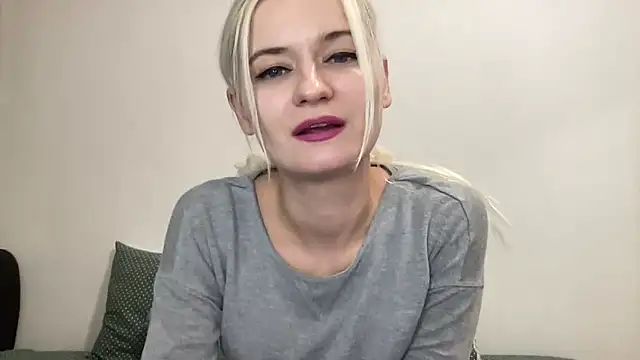 Onika Love online show from 11/24/25, 10:53