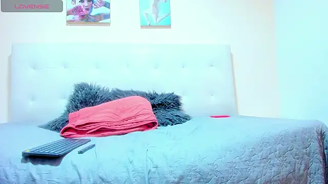 IssabellaJones online show from 03/22/26, 04:43