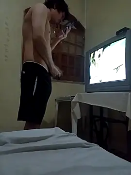 pedronovinho123 online show from 04/16/26, 12:33