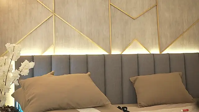 miia blake online show from 03/19/25, 02:05