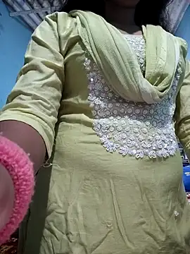 Snapshot of Kashish_SC chatting on 12/02/24, 05:04 Kashish SC online show from 12/02/24, 05:04