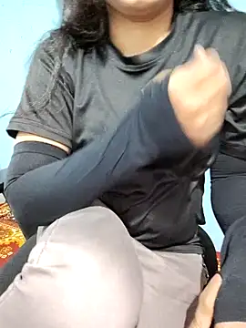 Snapshot of Kashish_SC chatting on 12/13/24, 08:20 Kashish SC online show from 12/13/24, 08:20