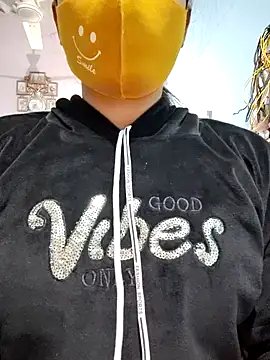 Snapshot of Kashish_SC chatting on 12/23/24, 09:49 Kashish SC online show from 12/23/24, 09:49