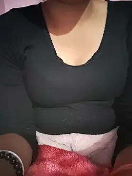 Snapshot of Kashish_SC chatting on 12/16/25, 05:07 Kashish SC online show from 12/16/25, 05:07