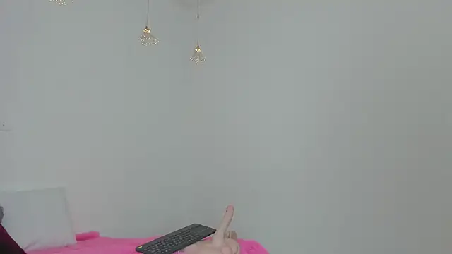 Lori Evanss online show from 01/25/25, 06:12