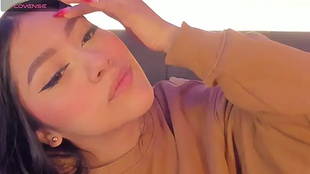 nicolle pierce online show from 03/07/25, 12:34