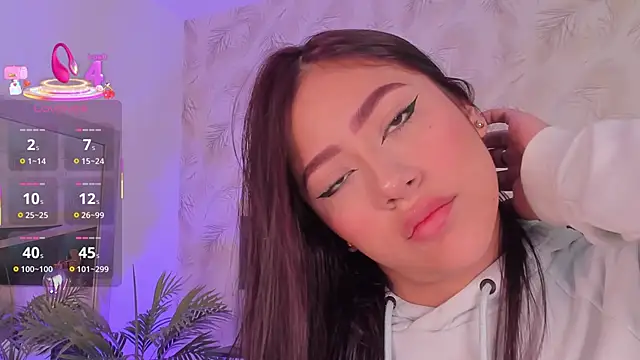 nicolle pierce online show from 02/24/26, 12:47