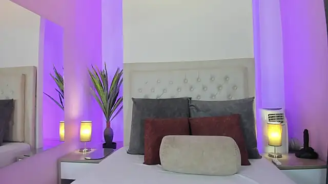 nicolle pierce online show from 04/04/26, 12:35