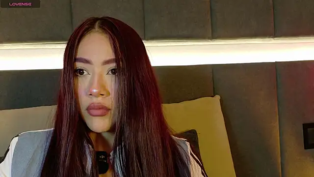 nicolle pierce online show from 04/12/26, 10:42