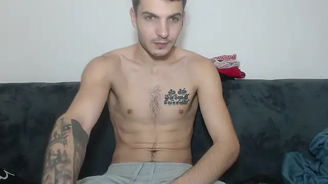 Your perfect boy online show from 12/08/24, 10:47